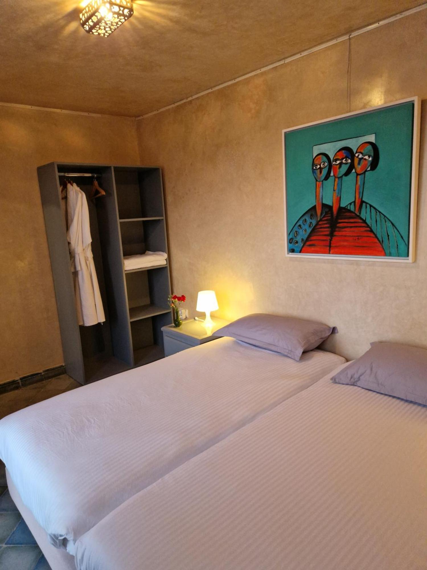 L'Oum Errebia Hotel อเซมมัวร์ ภายนอก รูปภาพ