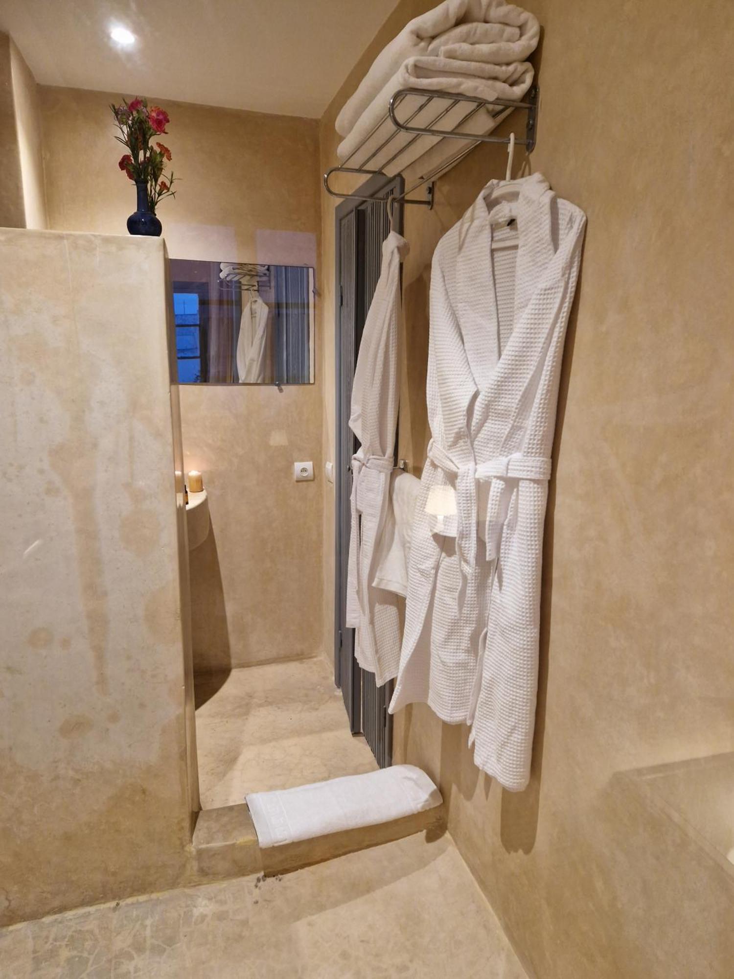 L'Oum Errebia Hotel อเซมมัวร์ ภายนอก รูปภาพ