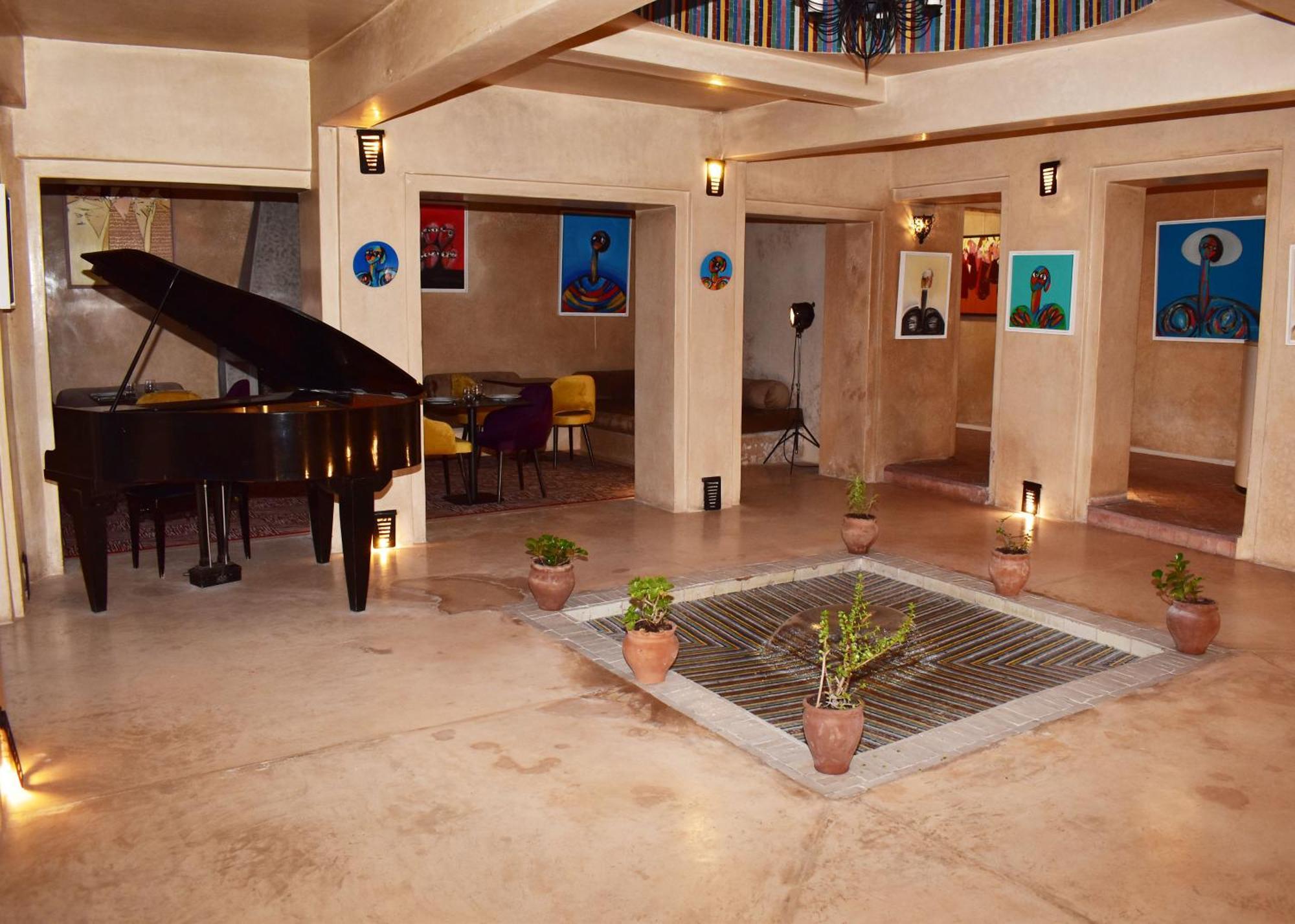 L'Oum Errebia Hotel อเซมมัวร์ ภายนอก รูปภาพ